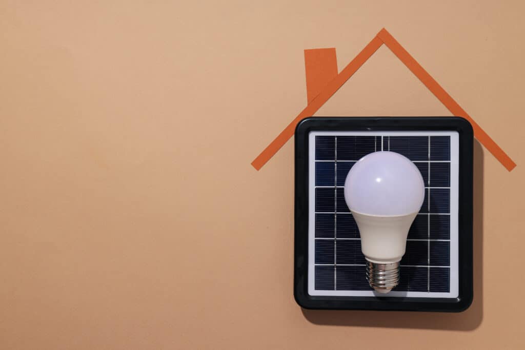 Bright Ideas: Creative Uses of Smart Solar Panels in Florida Homes